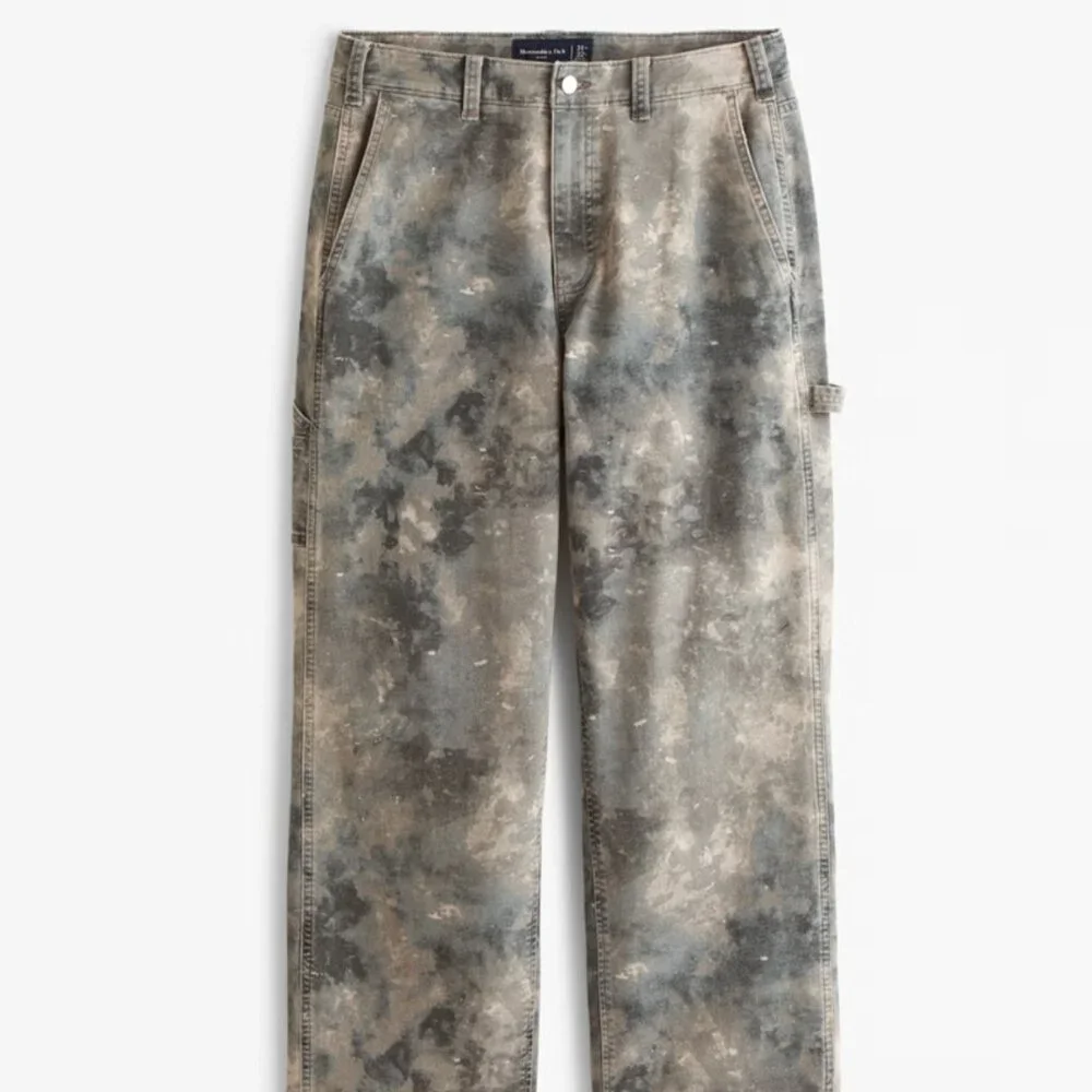 A&F Men's Baggy Workwear Pant, Dark Gray Camo Pattern, 32x28, EUC